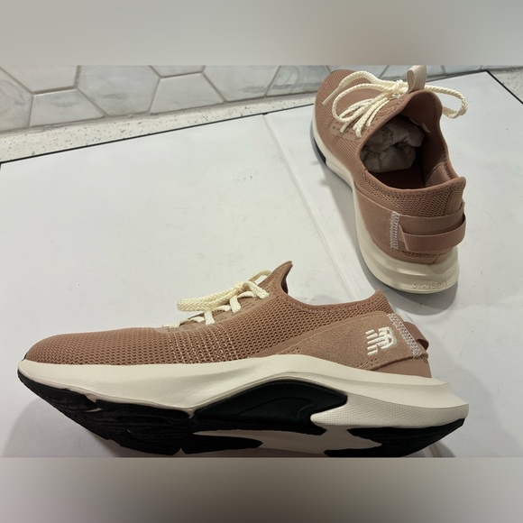 New Balance Woman’s Dynasoft Nergize Sport V2 Brown Beige Size 7 NEW Memory Sole - Picture 11 of 14